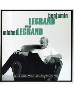 SINGS MICHEL LEGRAND